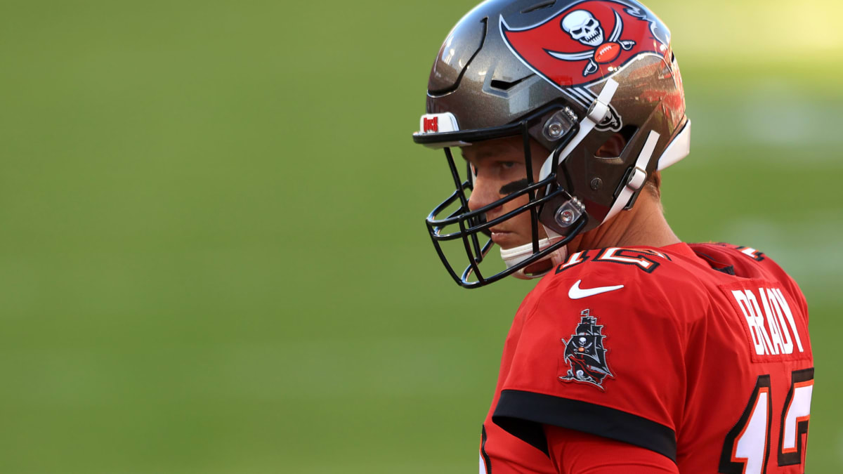 DUMB': Tampa Bay Bucs' Tom Brady blasts new NFL uniform number rule, NFL