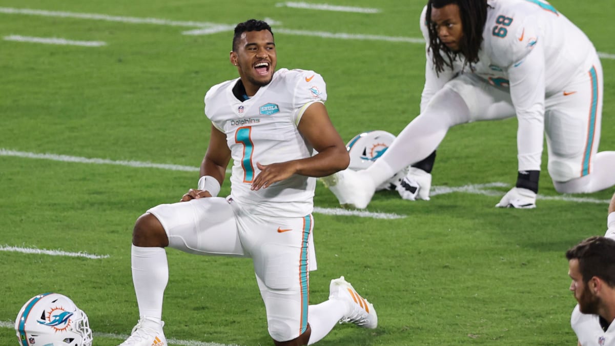 Report: Miami Dolphins legend Dan Marino 'open to helping' Tua Tagovailoa  develop - Dolphin Nation