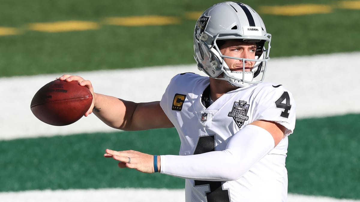 Las Vegas Raiders: 5 Teams That Should Kick the Tires on a Derek Carr Trade