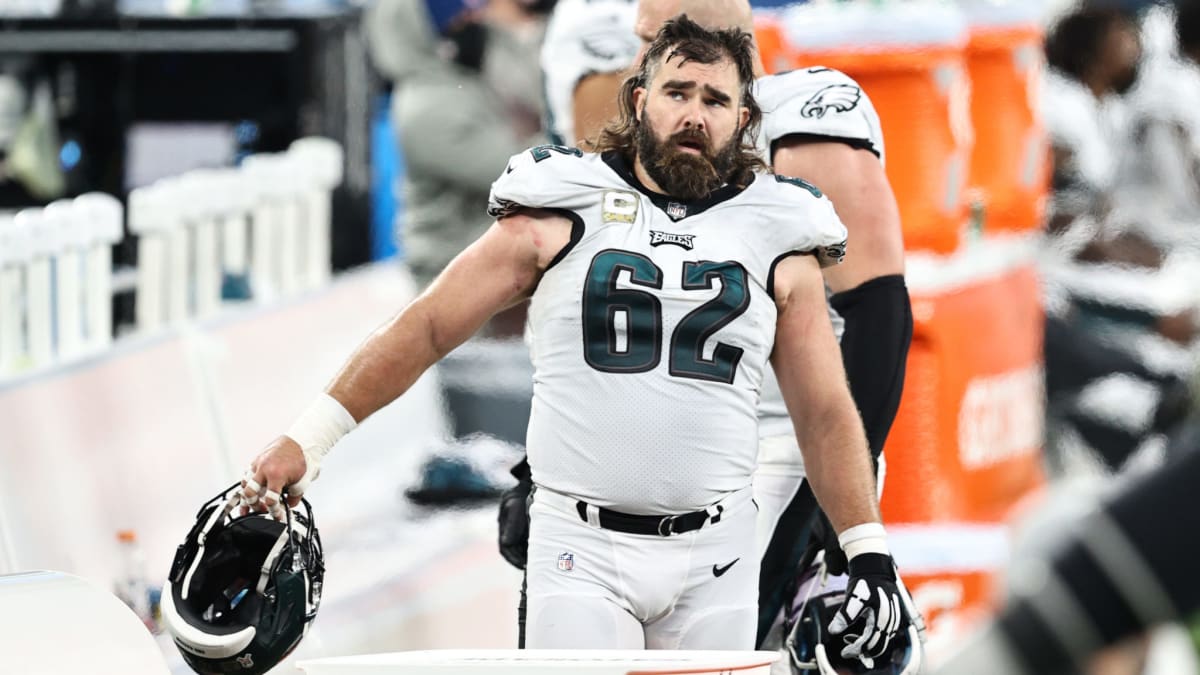 Eagles' Jason Kelce set to return for 13th season