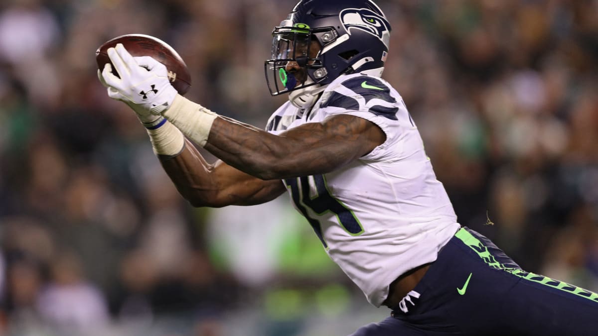 The #Jets are led to believe that D.K. Metcalf is not available via trade  at this moment, per Connor Hughes. #NFL #Seahawks