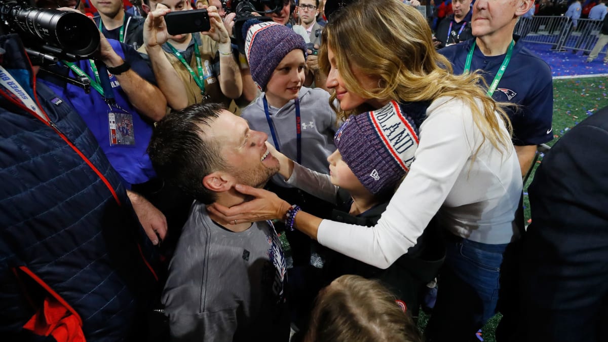 Look: Tom Brady Has A Special Guest At Today's Game In Tampa - The Spun:  What's Trending In The Sports World Today