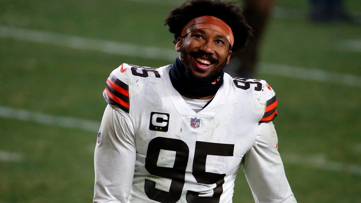 Look: Myles Garrett takes Bengals to the Upside Down with epic Halloween  costume