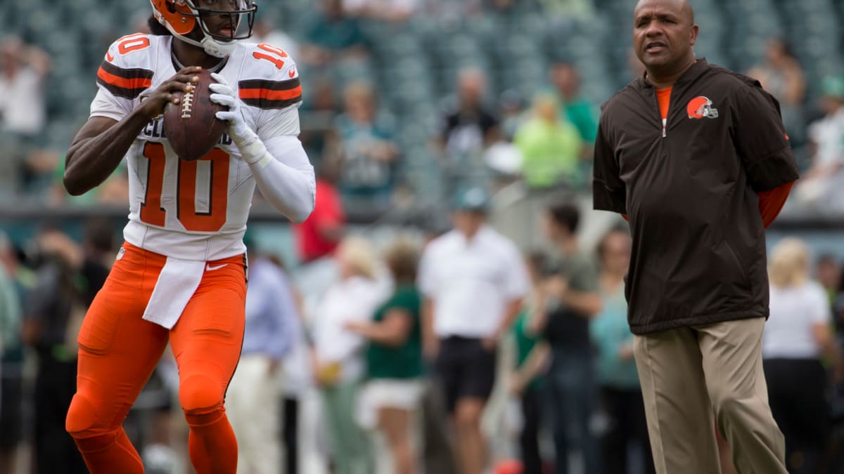 Cleveland Browns release Robert Griffin III