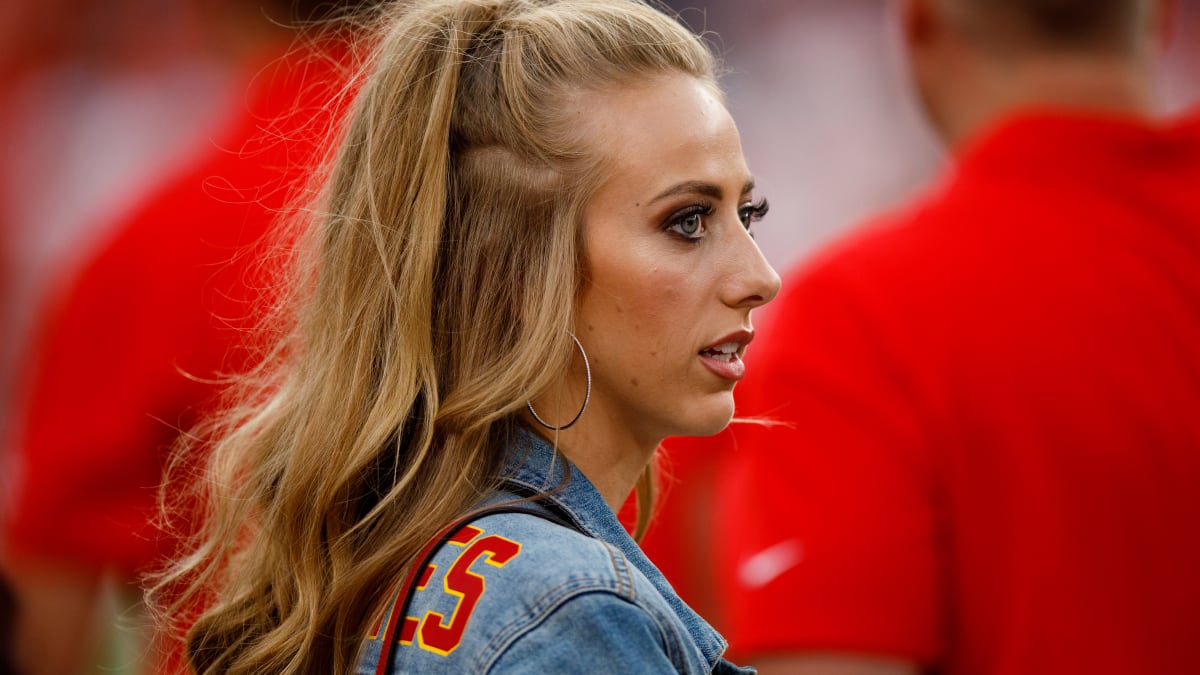 PETA, Fans Rip Patrick Mahomes' Wife Brittany Over Vacation Photo