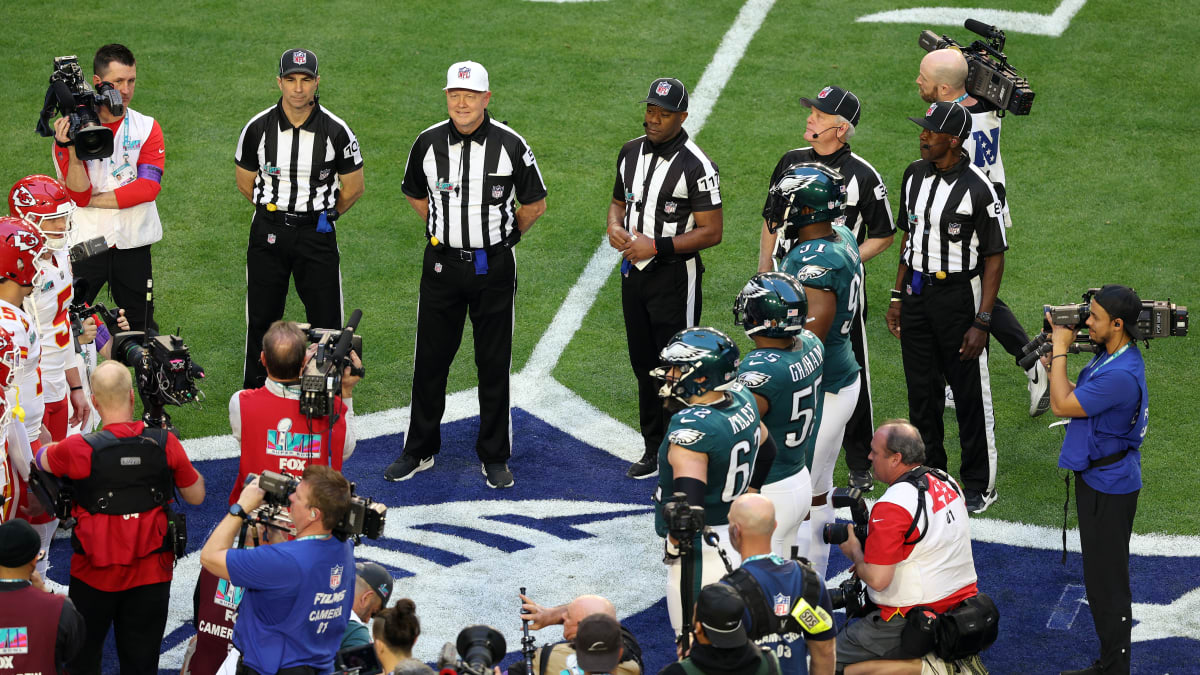 Look: Fact About Super Bowl Referee Is Going Viral - The Spun: What's  Trending In The Sports World Today