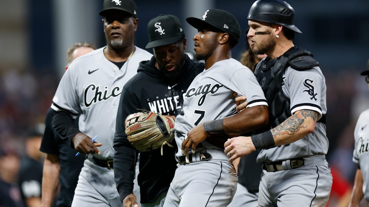 Tim Anderson, with shoulder still on mend, spends birthday