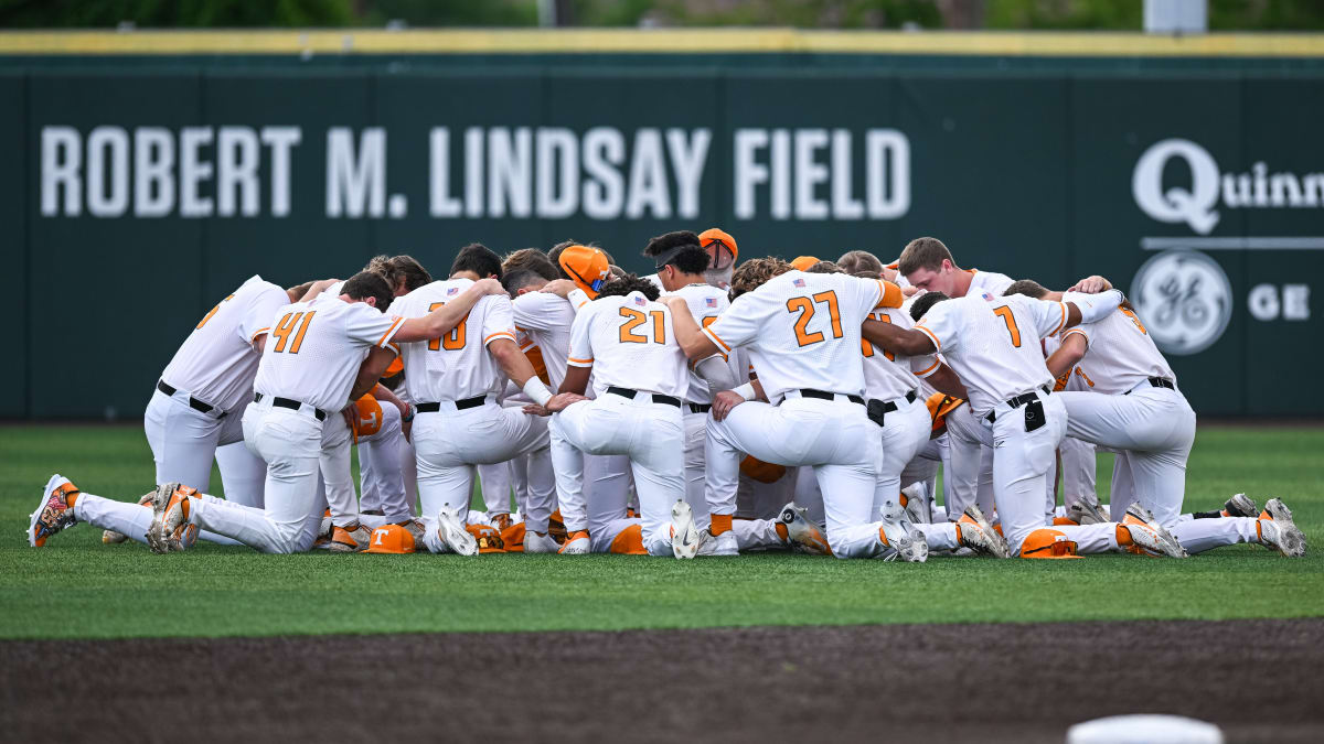 NCAA baseball: Tennessee outlasts No. 4 Clemson in 14-inning epic