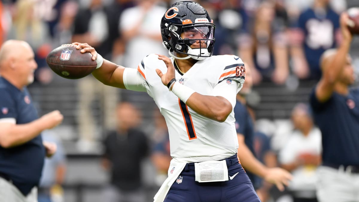 Hamp & O'B: Justin Fields breaks out, but Bears fall to the Dolphins