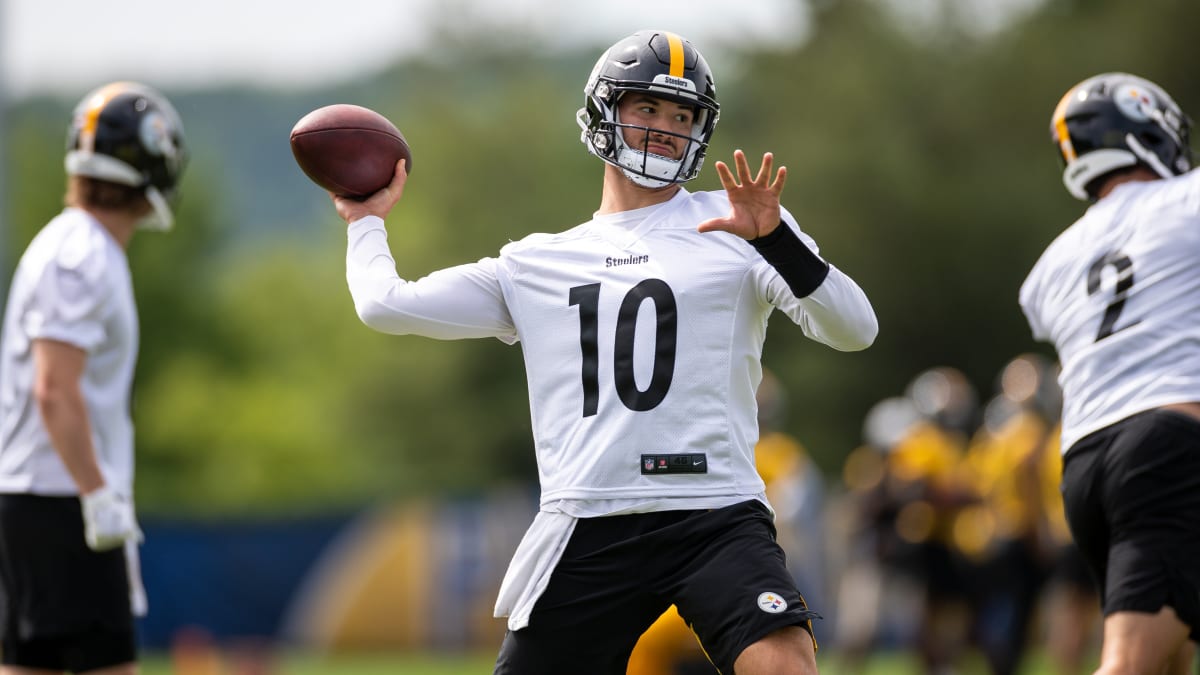 Latest On Steelers' QB Competition