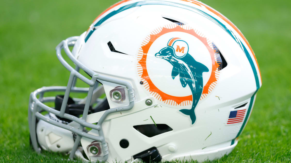 NFL World Reacts The Dolphins, Texans Trade News - The Spun: What's  Trending In The Sports World Today