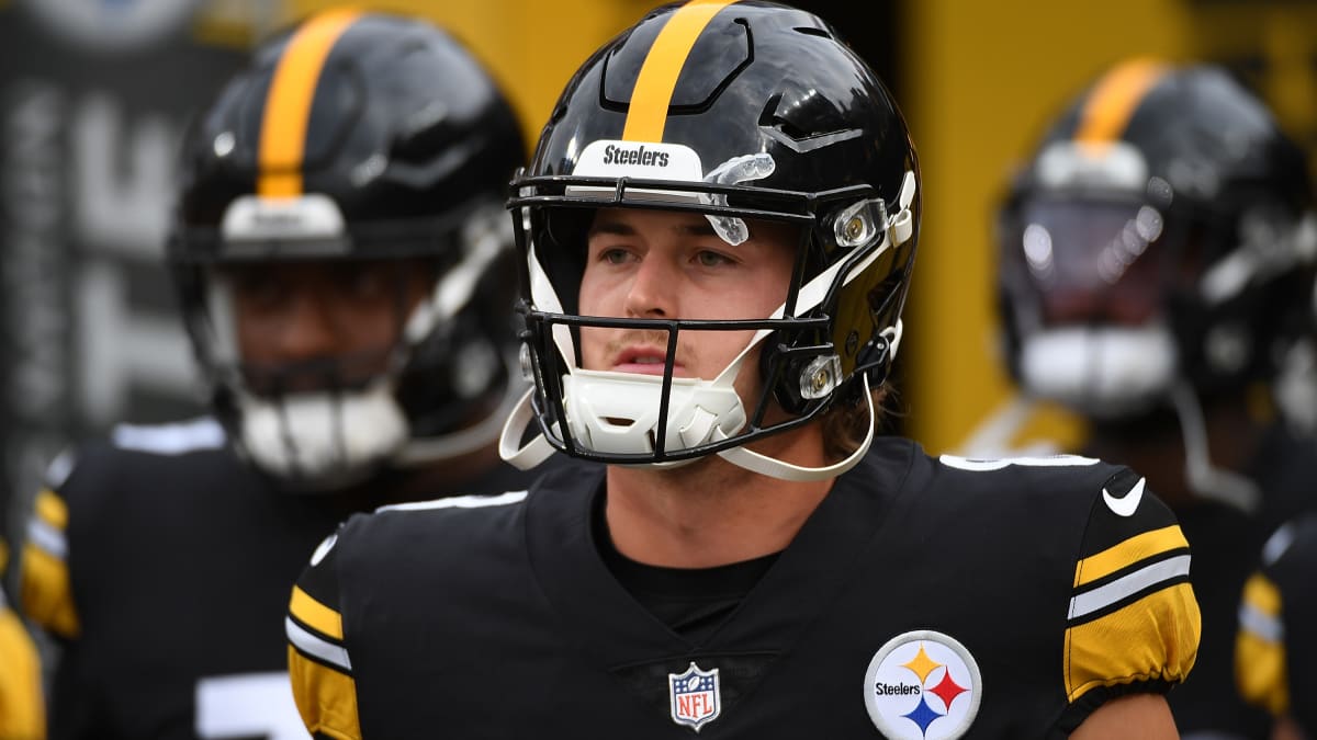 Steelers QB Kenny Pickett officially third string on depth chart