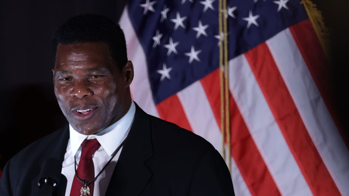 NFL World Reacts To Concerning Herschel Walker Report - The Spun