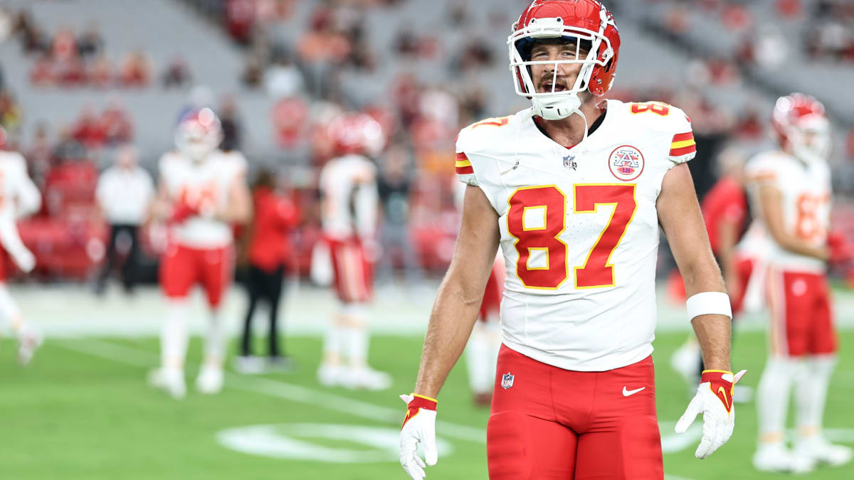 Travis Kelce's 'Smart Tactic' in New Photo Praised