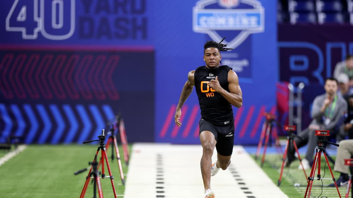 Texas WR Isaiah Bond Said He'd Break 40-Yard Dash Record - Here's How He Did - The Spun