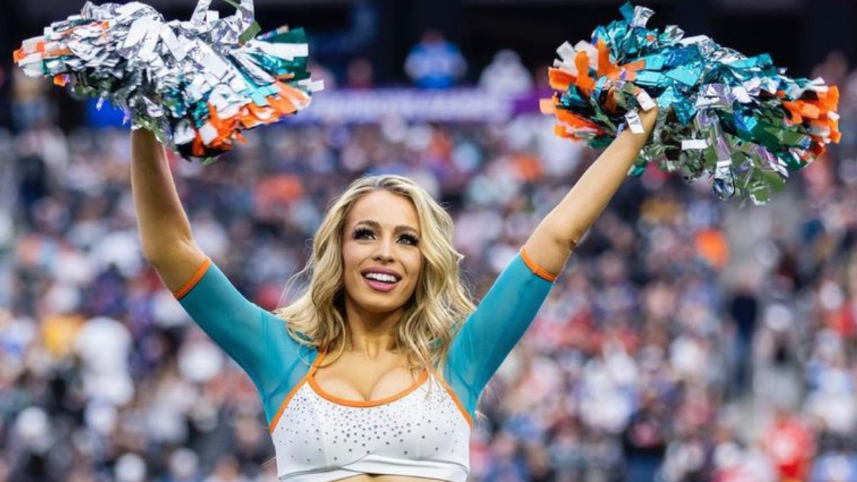 Dolphins Cheerleader Turning Heads In Cowgirl Swimsuit Outfit