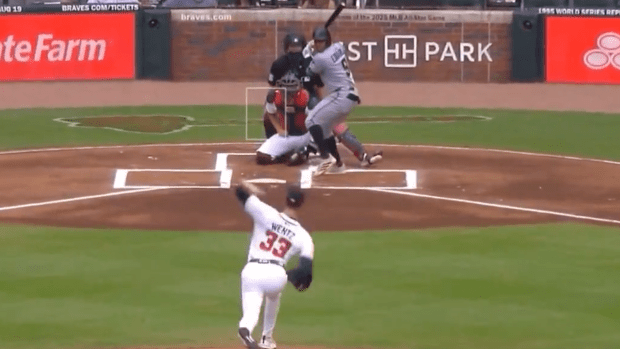 Female MLB Umpire Jen Pawol's First Call Of Game Is Going Viral - The Spun