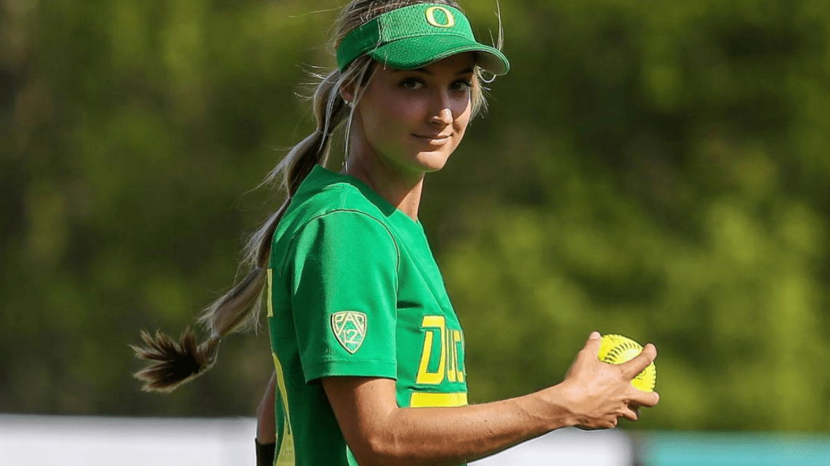 Meet 'that Oregon softball girl' on TikTok, Haley Cruse - ESPN