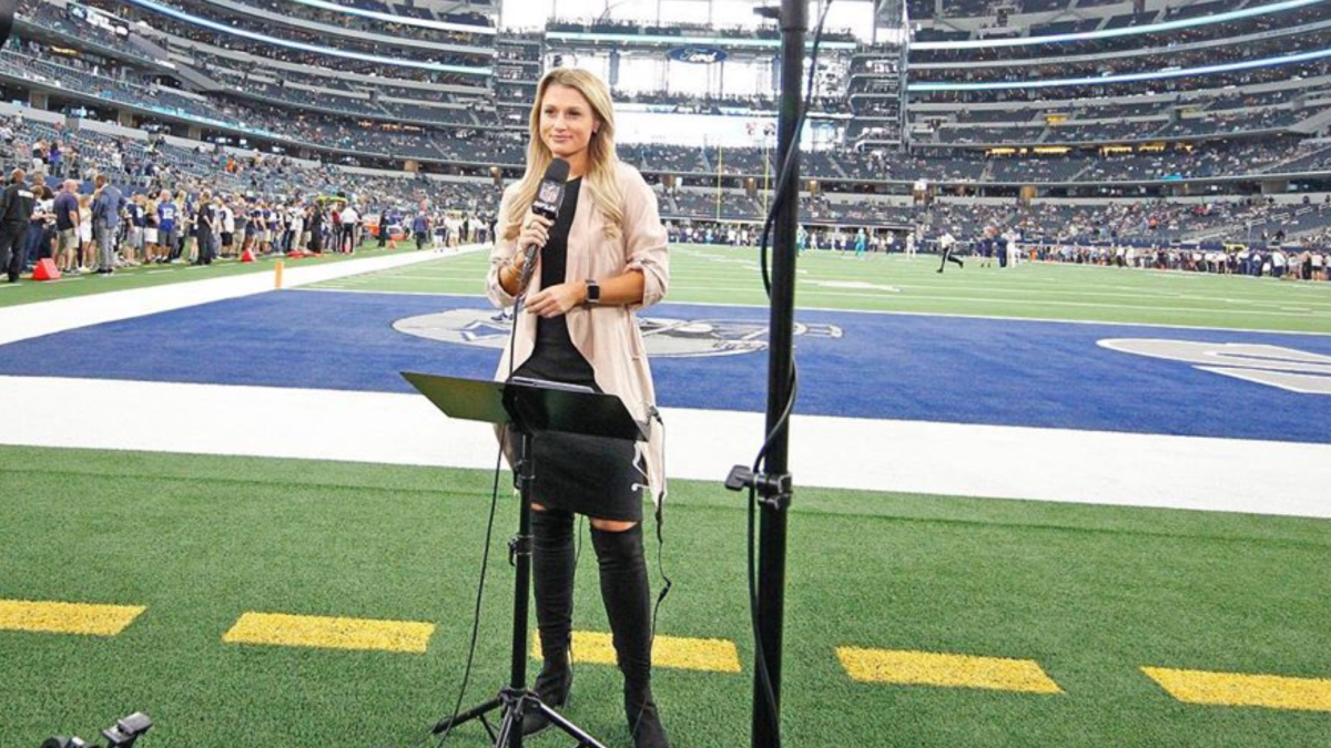 Wife's 1st game. Sideline passes and front row seats. Now she's hooked. :  r/cowboys