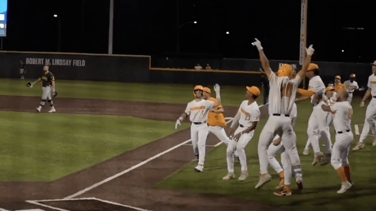 Video: Controversial Grand Slam Celebration In NCAA Tournament - The Spun:  What's Trending In The Sports World Today