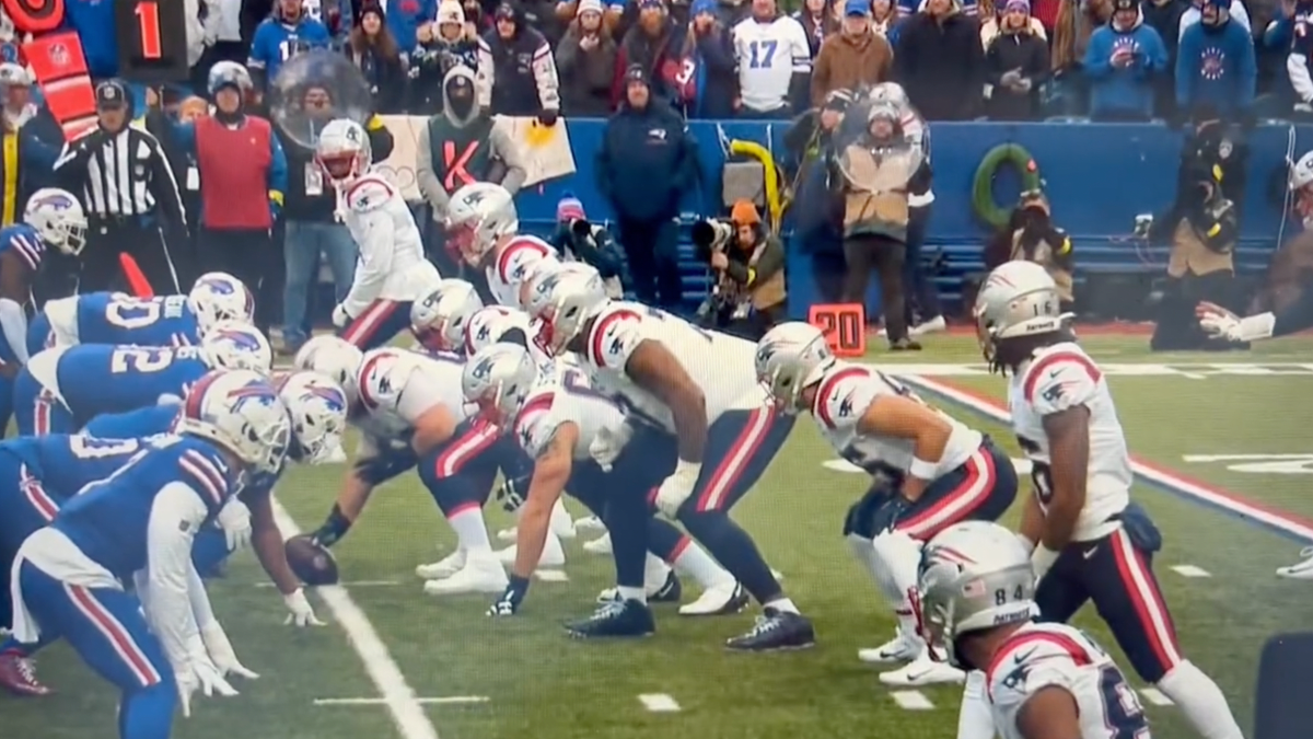 Referees Missed Obvious Facemask Penalty On Patriots During 4th Quarter of  Bills-Patriots Game - Daily Snark