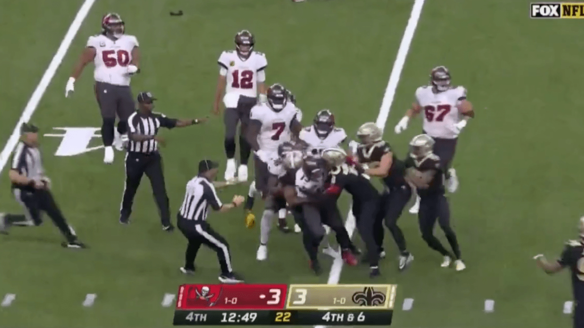 Watch: Fight Breaks Out During Bucs vs. Saints Game - The Spun