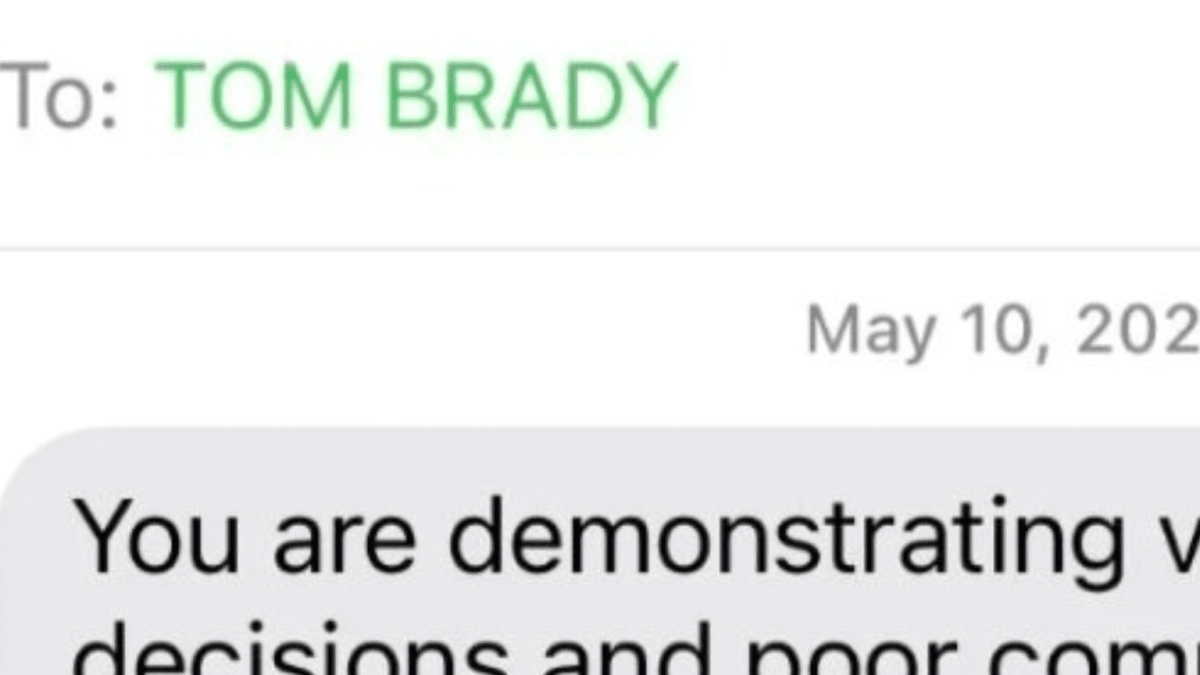 Antonio Brown shares private text of Tom Brady scolding him for his erratic  behavior