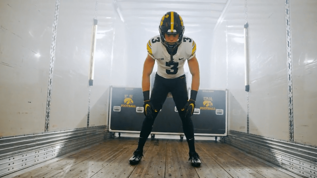 PHOTO: Iowa's new Pro Combat uniforms 