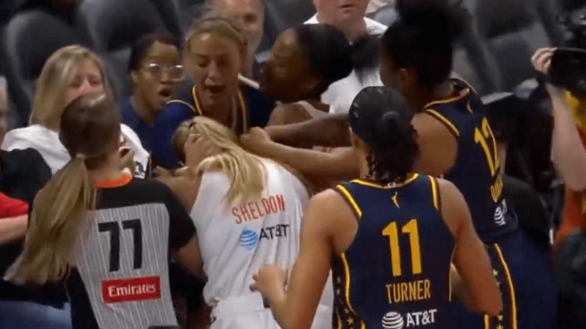 Brawl Breaks Out After Sophie Cunningham Fouls Caitlin Clark's Rival - The  Spun
