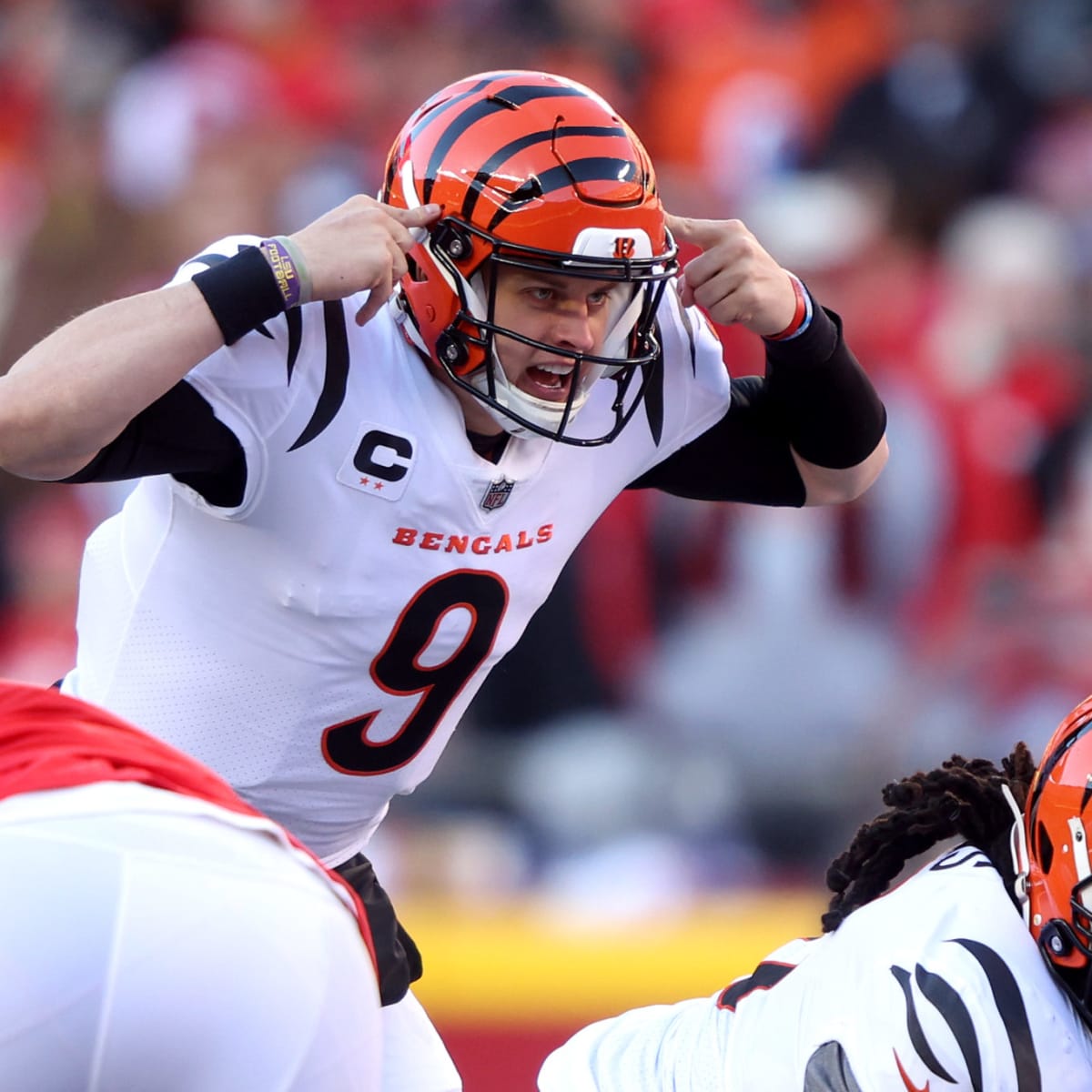 Cincinnati Bengals quarterback Joe Burrow (9) celebrates a touchdown in the  second half against the Cincinnati