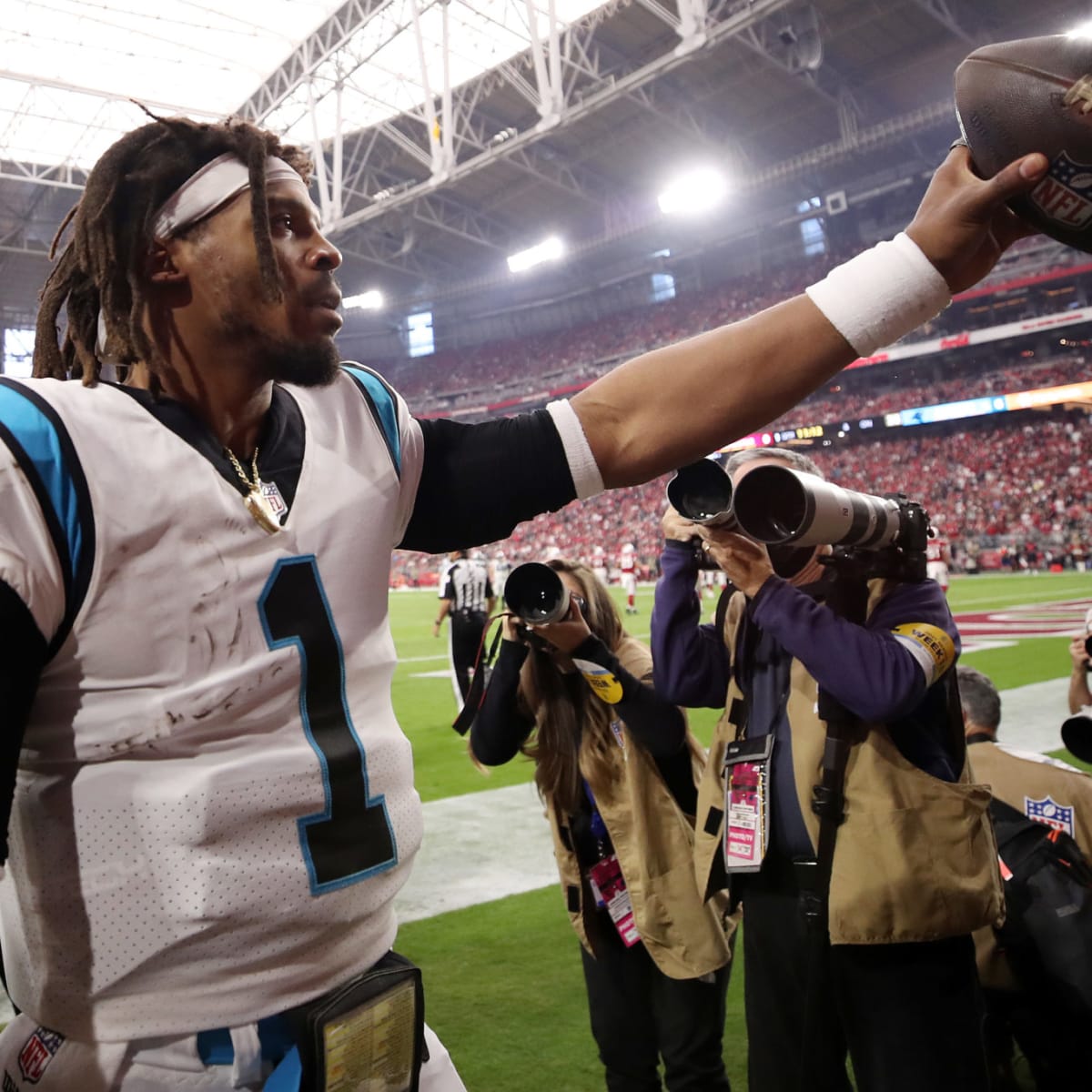 Panthers WR Robbie Anderson believes Cam Newton can still play in NFL