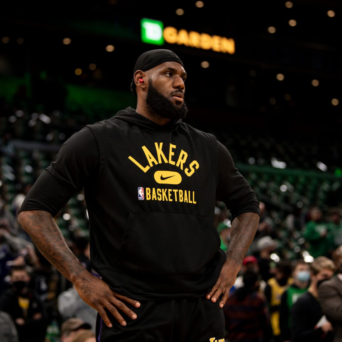 Lakers' LeBron James suspended 1 game by NBA for altercation - Los
