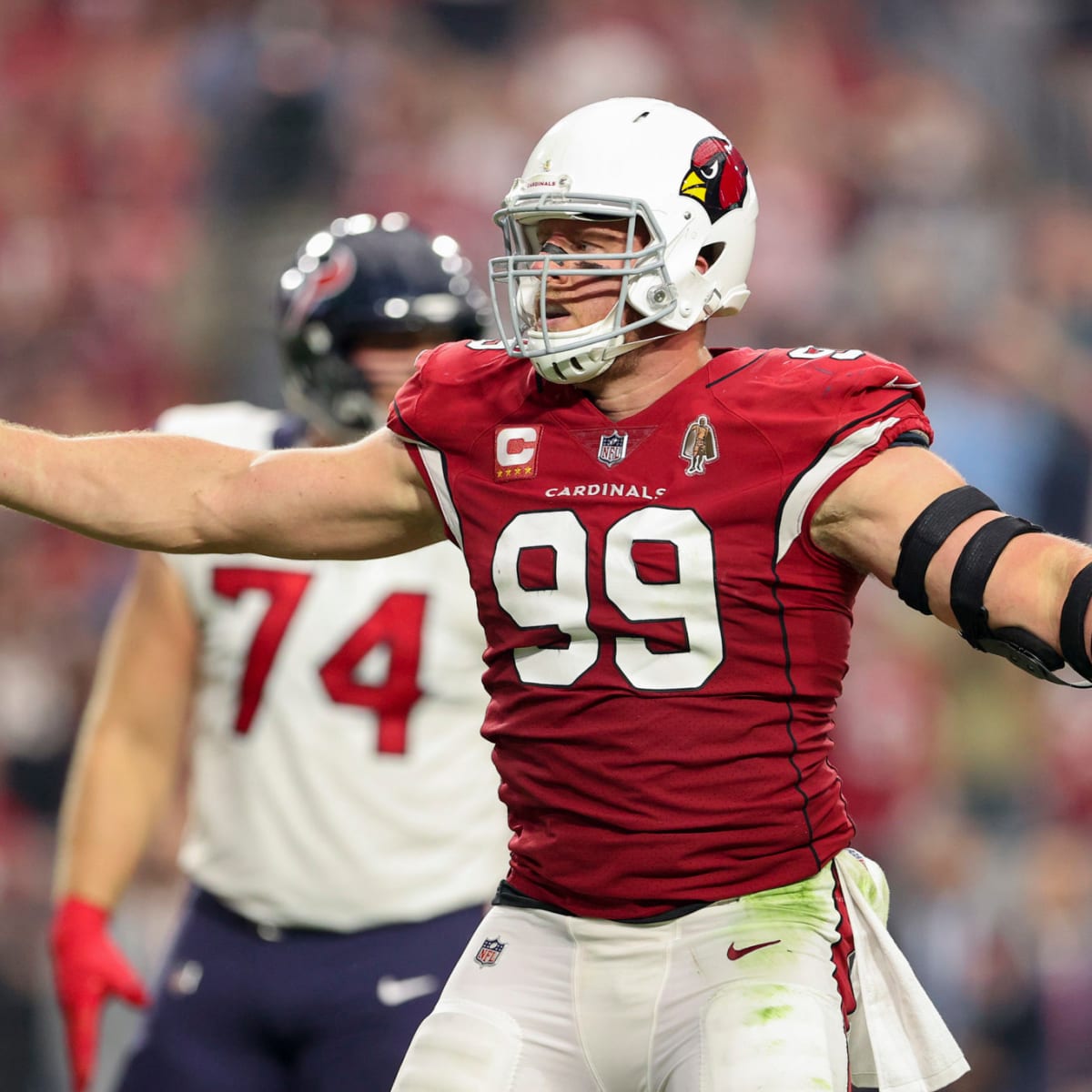 JJ Watt Makes an Emotional Entrance for the Houston Texans