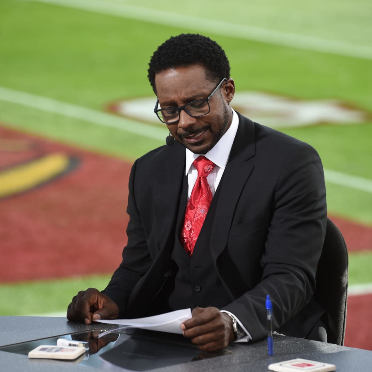 ESPN's Desmond Howard predicts Michigan 'wins it all' this season