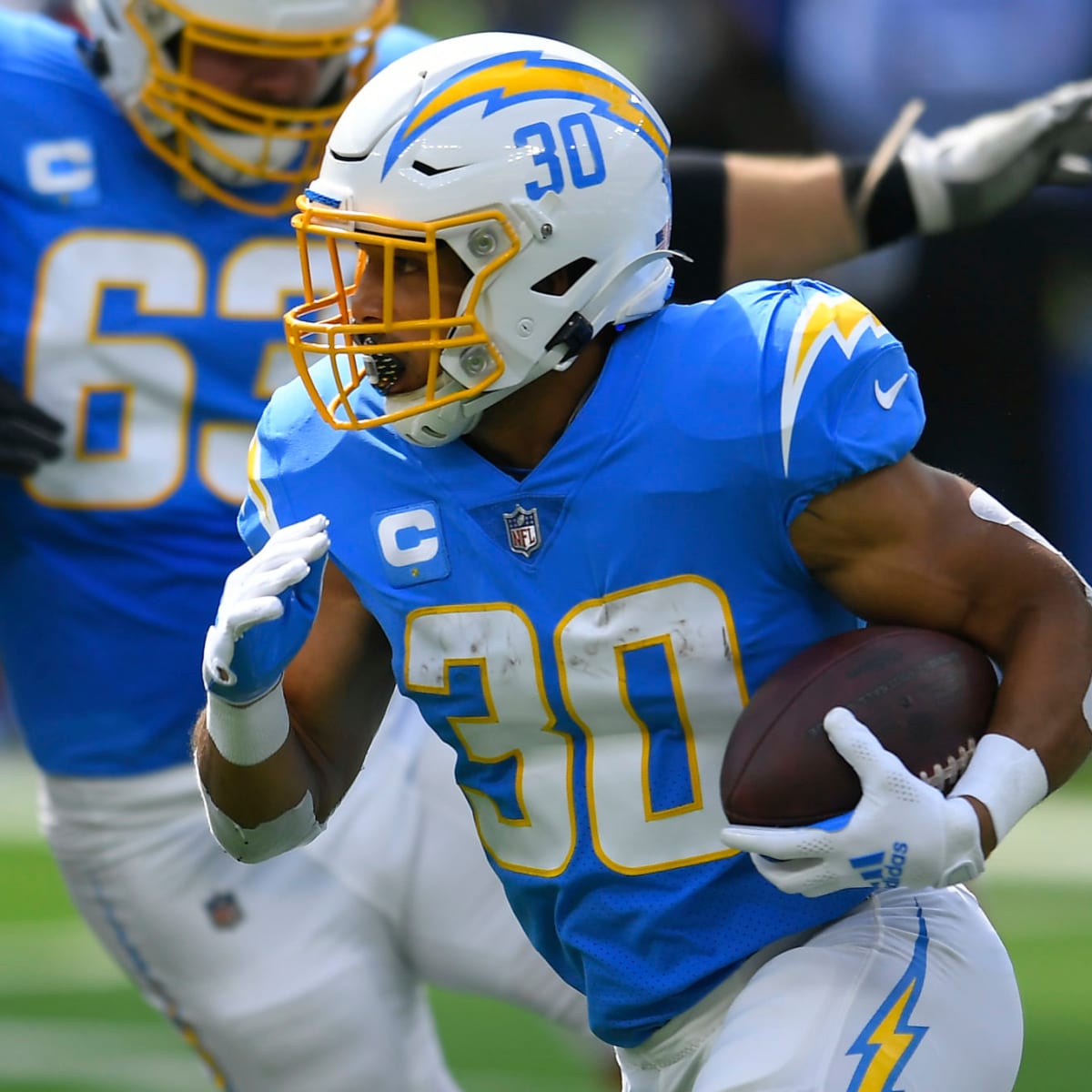 Austin Ekeler kept Melvin Gordon on the Chargers sideline - Los Angeles  Times