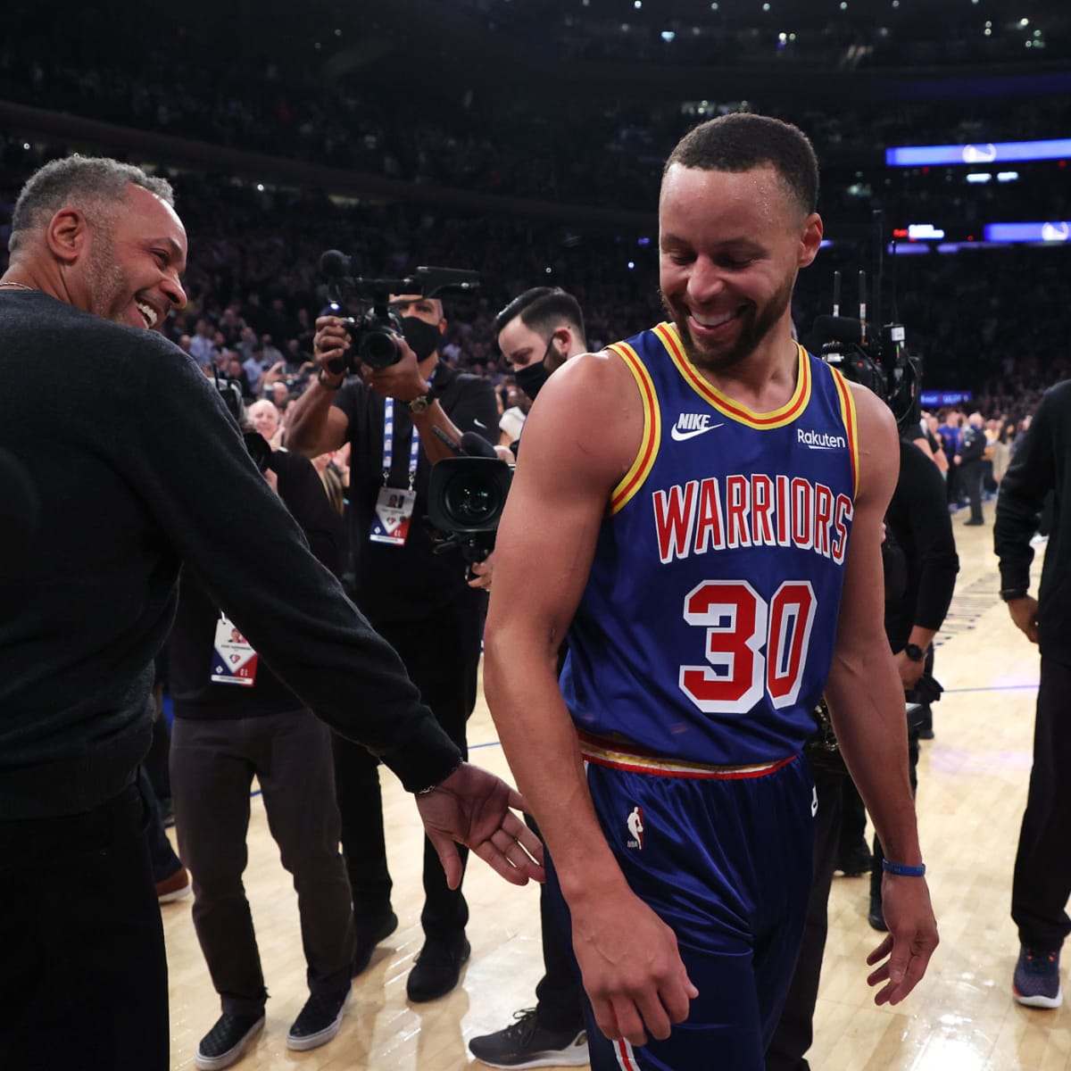 Look: Dell Curry Going Viral Before Game 1 On Sunday - The Spun: What's  Trending In The Sports World Today