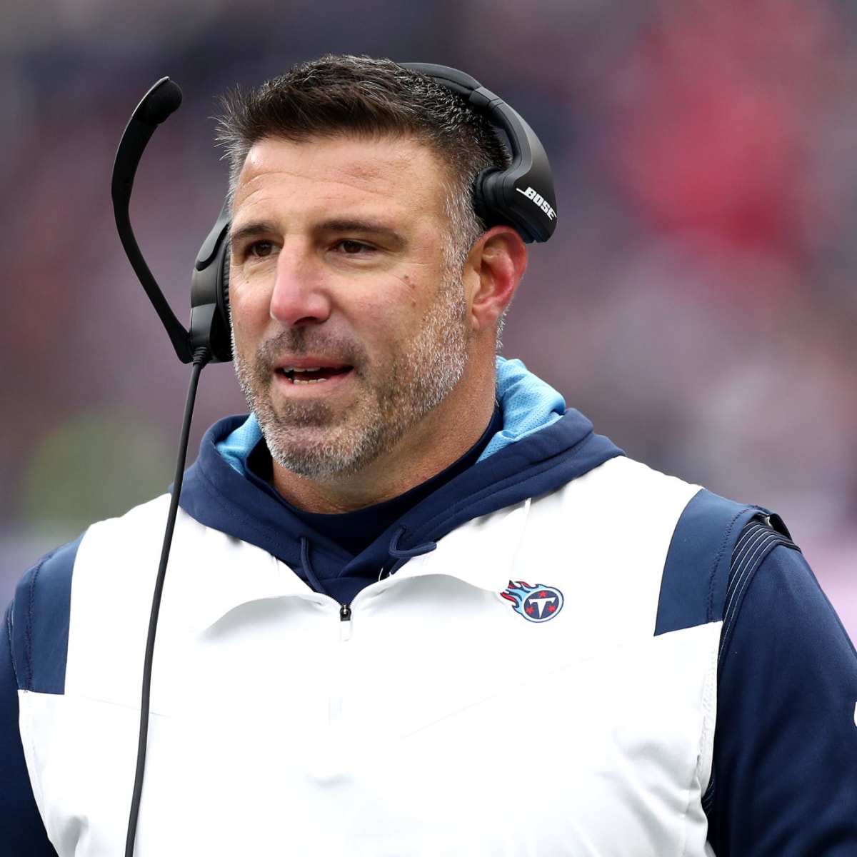 Look: Pregame Moment Between Mike Vrabel, Ryan Fitzpatrick Going