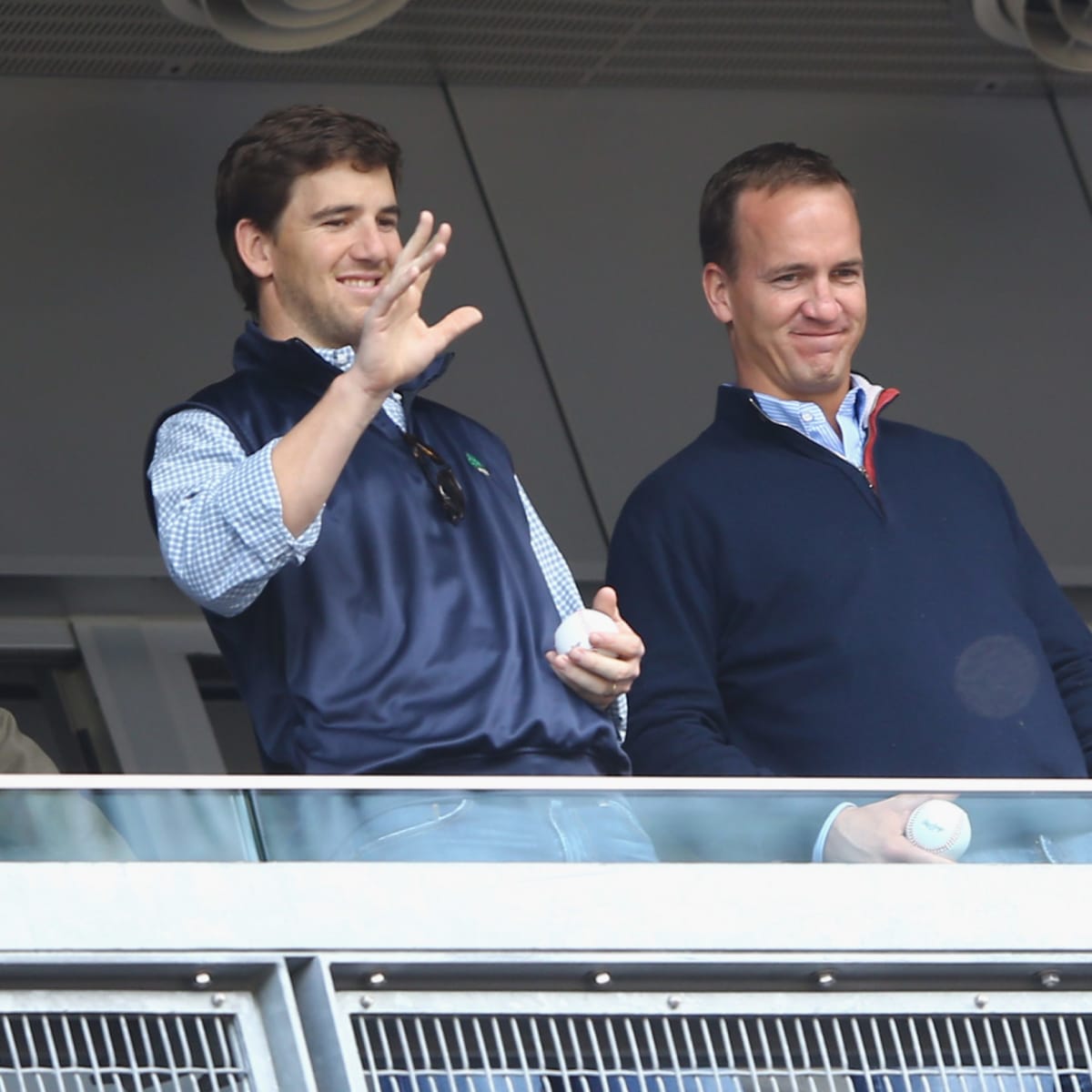 An 'alternate' Monday Night Football telecast will feature Peyton and Eli  Manning this season