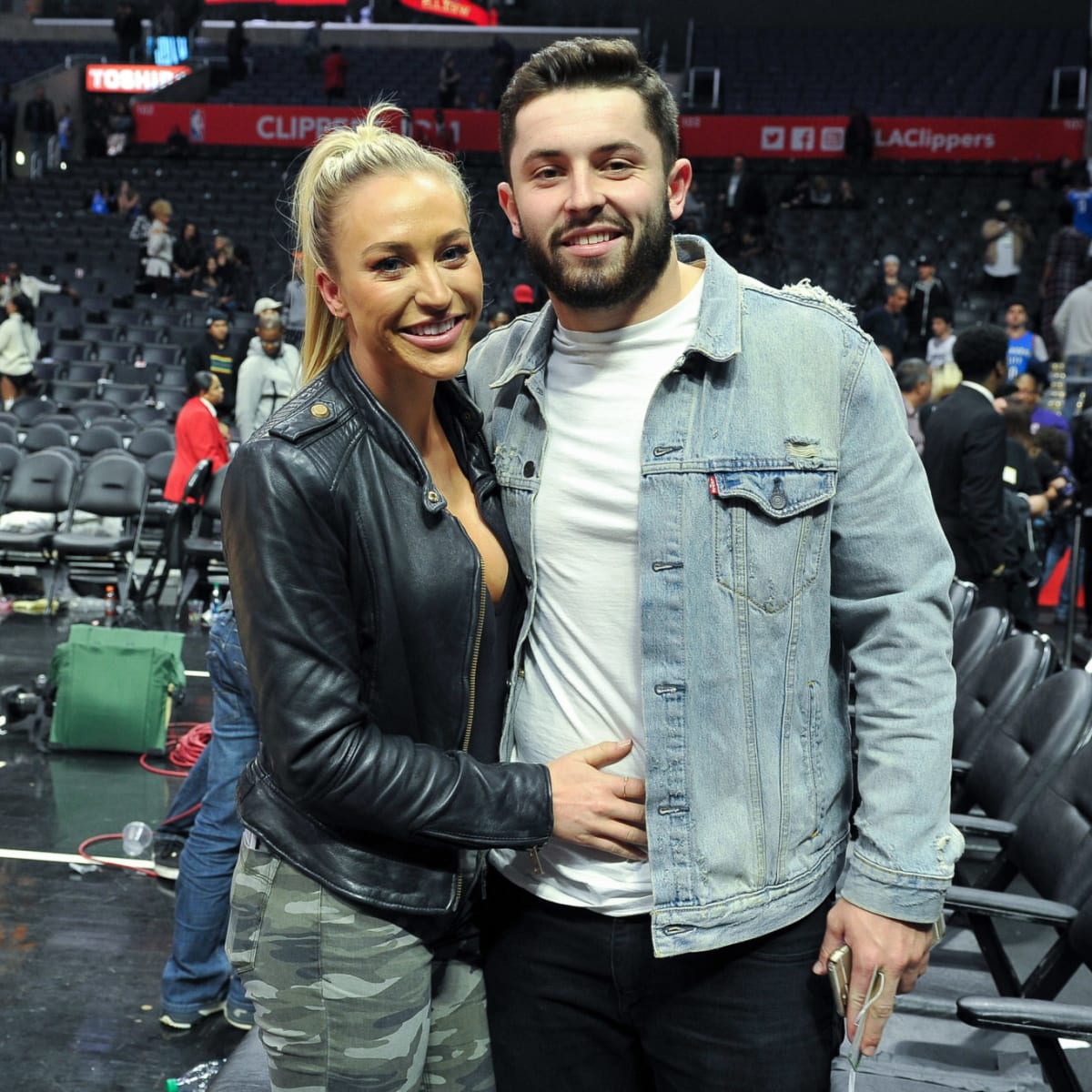 Baker Mayfield's wife, Emily, bonds with Panthers WAGs at game