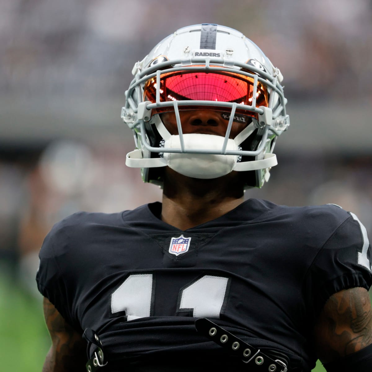 Fans Praying For Raiders Wide Receiver After Scary Hit - The Spun: What's  Trending In The Sports World Today