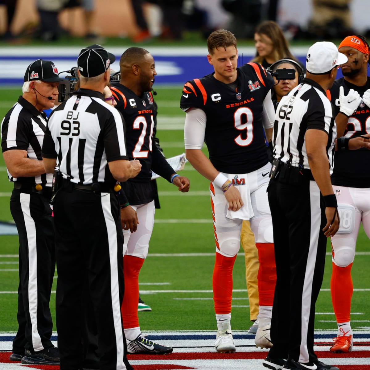 Bengals' Evan McPherson stays on field to watch Super Bowl halftime show