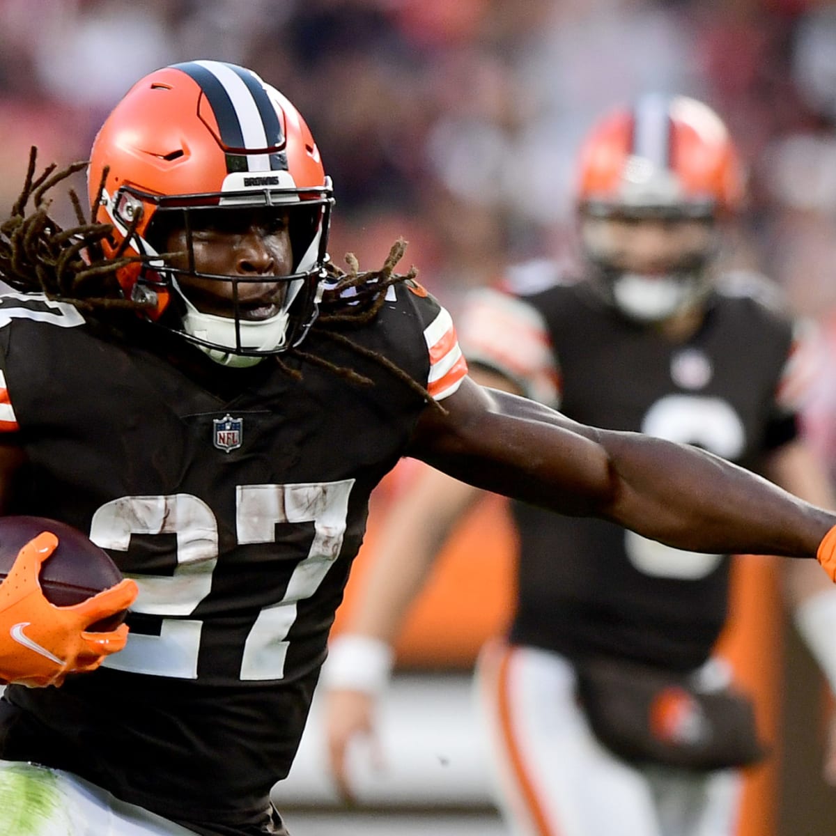 Cleveland Browns: Kareem Hunt, Jack Conklin designated for return