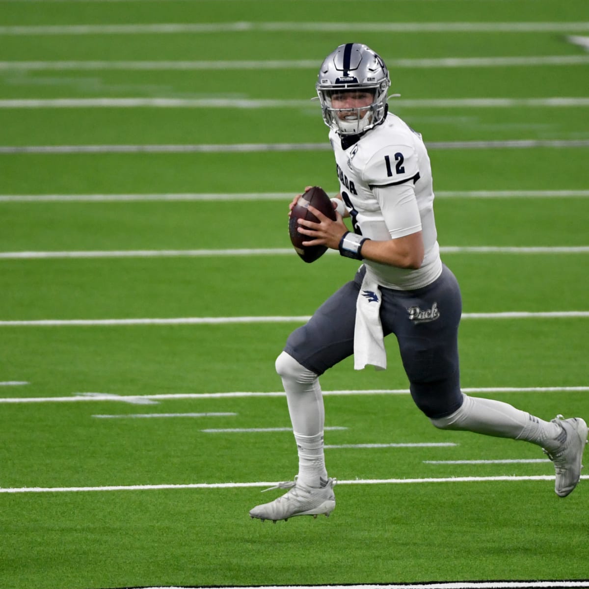 Draft 2022 – 7e tour : Carson Strong (QB) ne trouve pas preneur