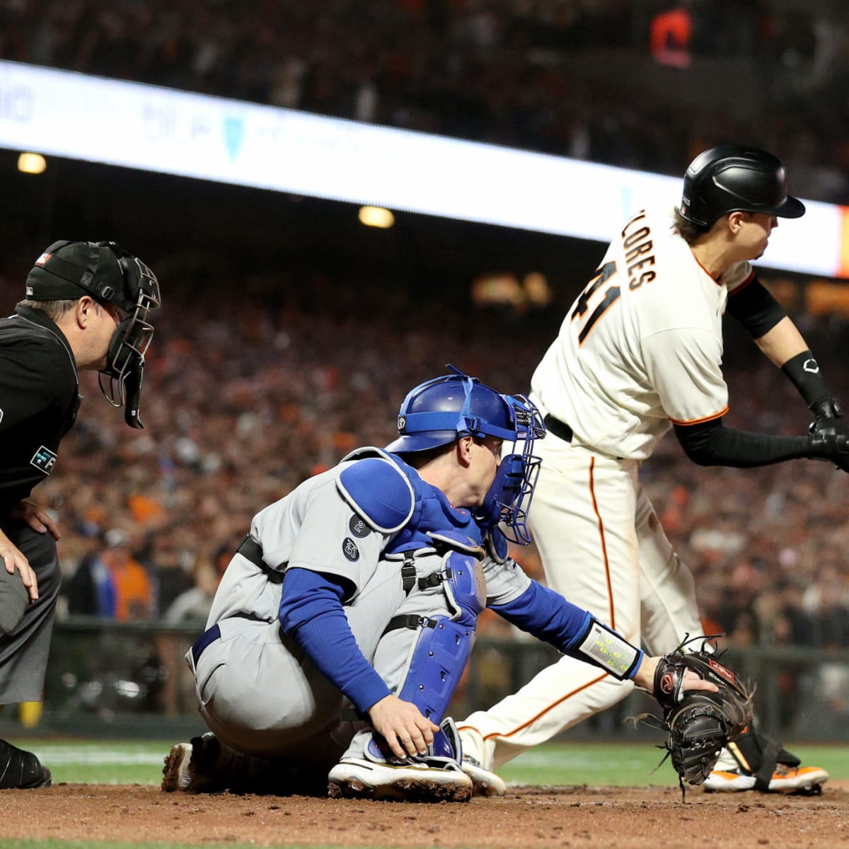 Wilmer Flores sparks SF Giants 7-5 comeback win over Dodgers - Sports  Illustrated San Francisco Giants News, Analysis and More