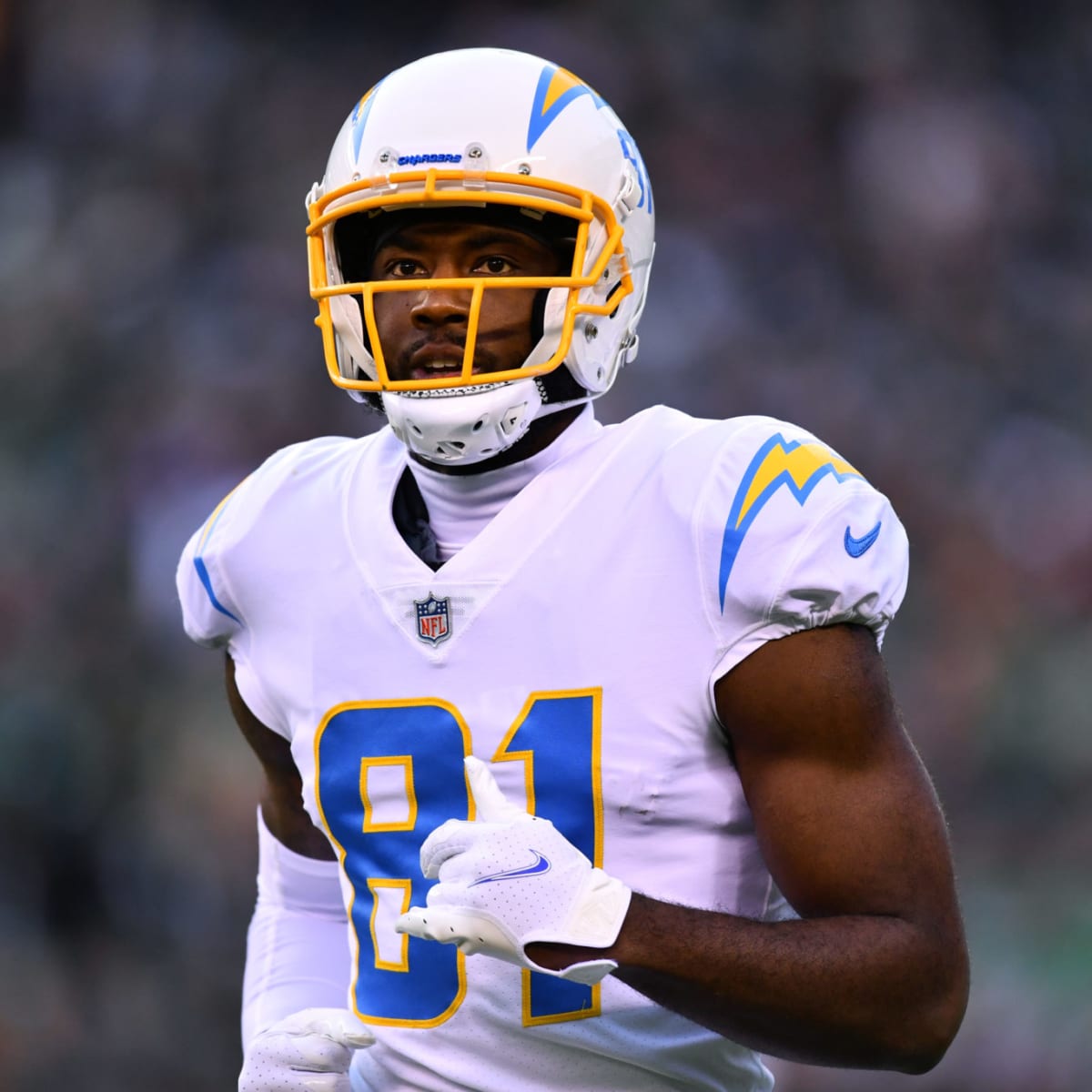 Chargers Wide Receiver Is Reportedly Out For The Season - The Spun