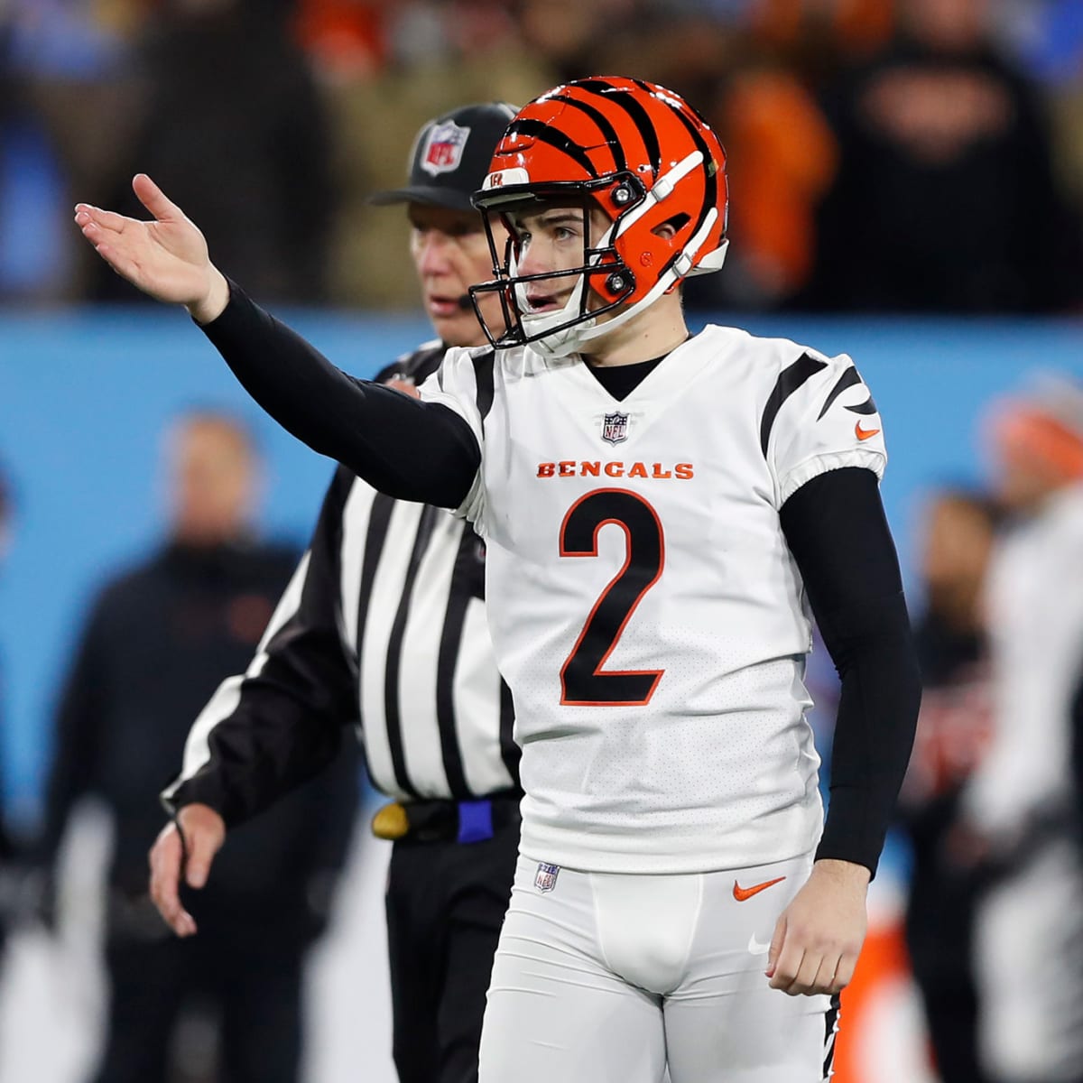 FOX Sports: NFL on X: Bengals rookie kicker Evan McPherson came out during  halftime to watch the show 