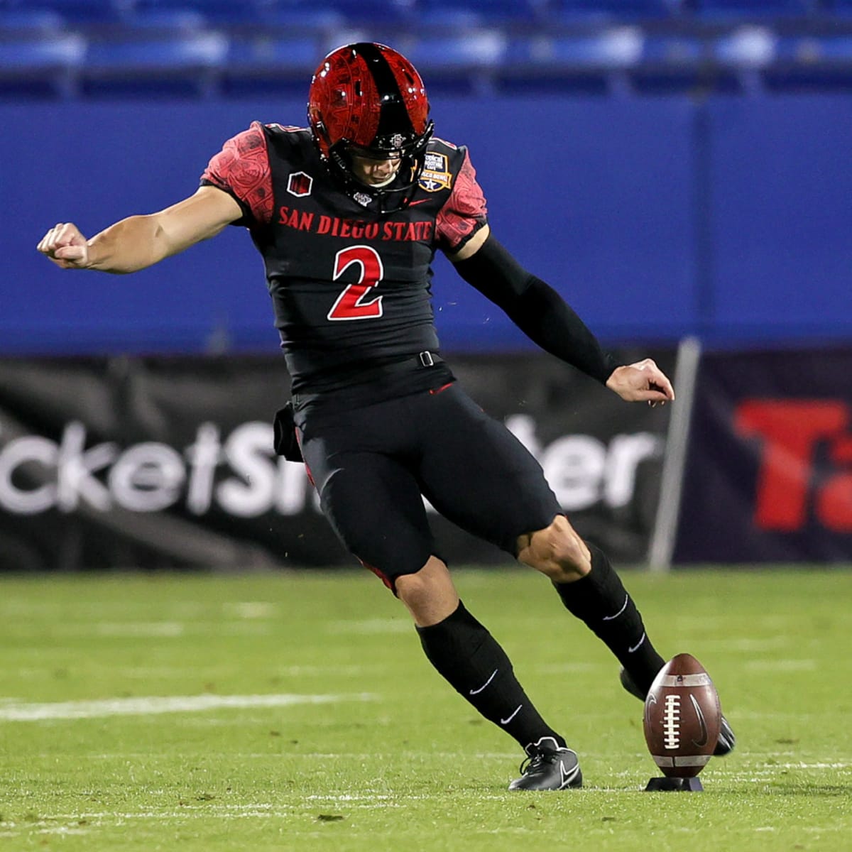 Matt Araiza draft rumors: San Diego State punter declares for 2022 NFL Draft,  where Punt God will be picked - DraftKings Network