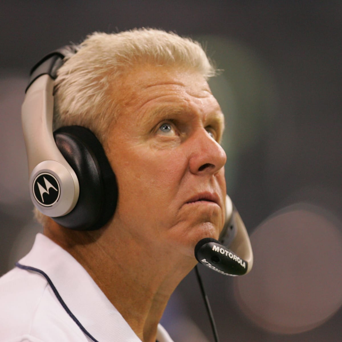 Former Cowboys coach Bill Parcells reacts to running back Marion