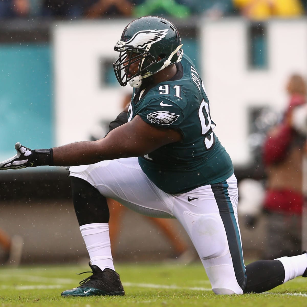 Fletcher Cox's Super Bowl Outfit Delivers High-Shine Metallics in Suit – WWD