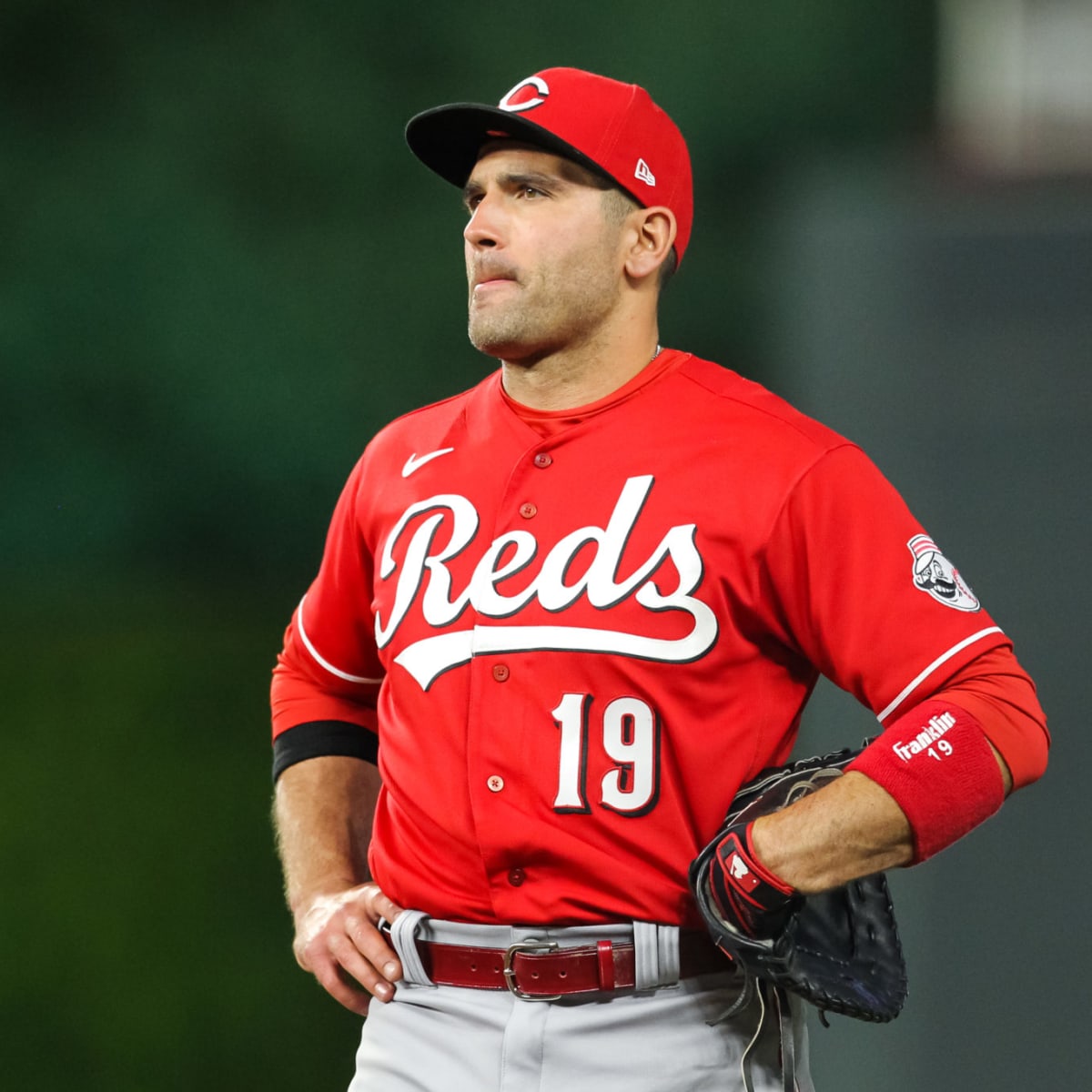 Reds' Joey Votto makes fan's day with signed baseball after first
